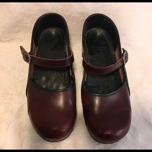 Dansko Marcelle Burgundy Clogs